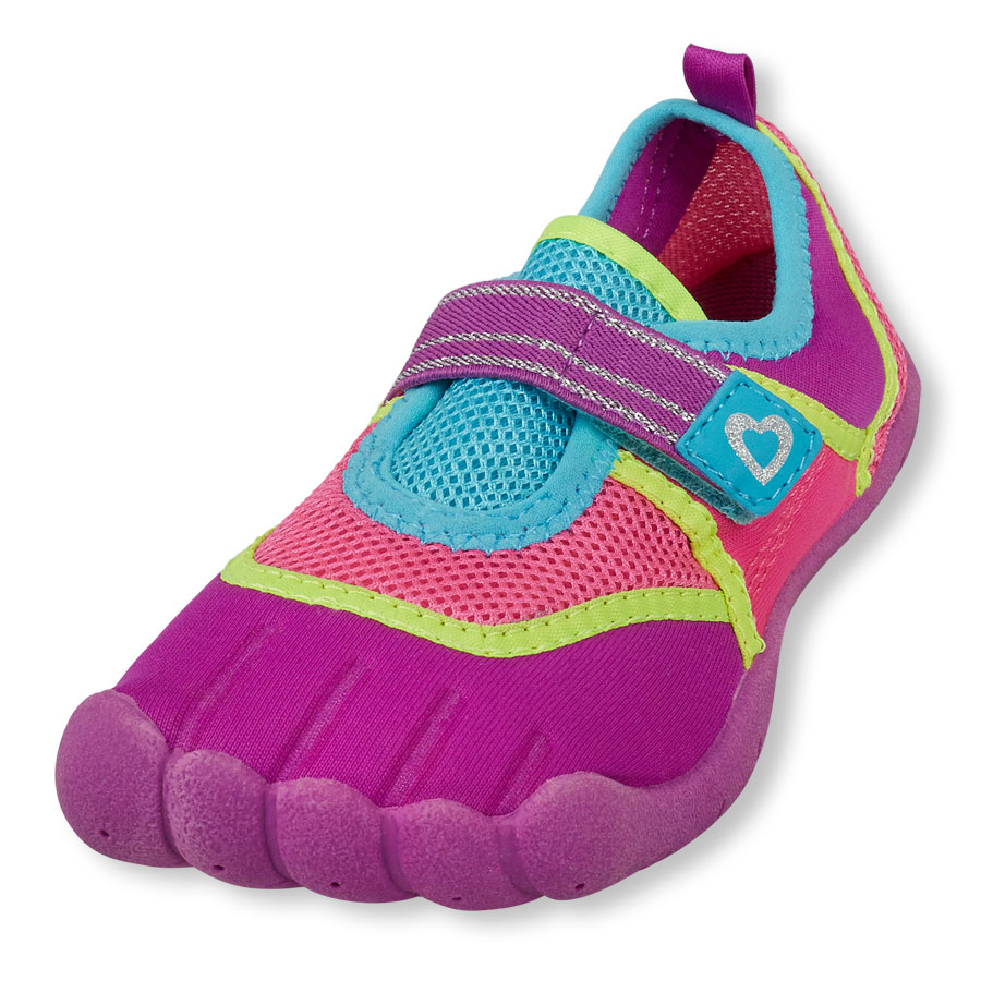 Childrens place shoes The Children's children's place slippers canada Place is the largest pure-play children's specialty apparel retail in North America (ahead of Gymboree). It operates some Children's Place stores, primarily in malls and outlet centers throughout the US and Puerto Rico, as .